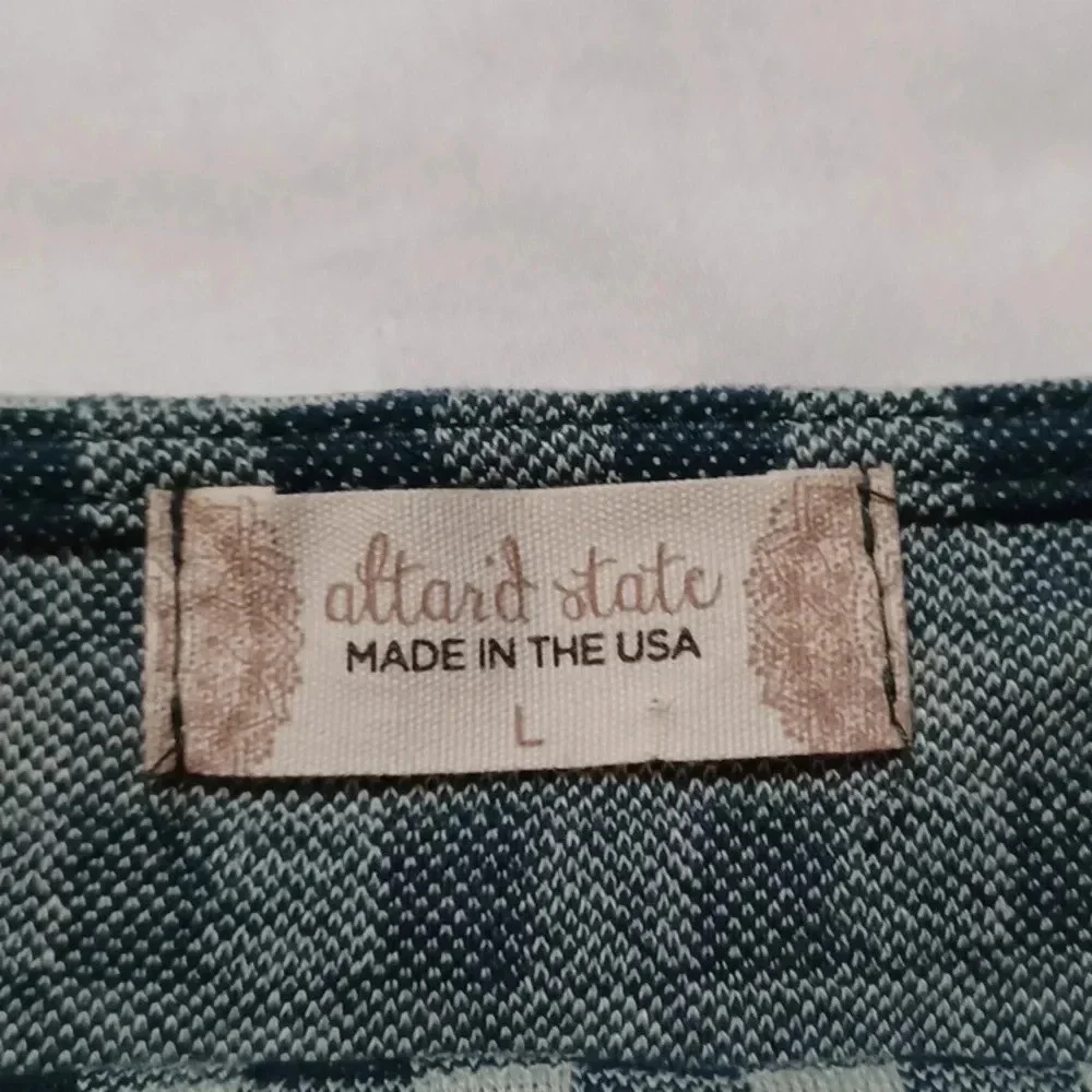 altar'd state checkered crop top - Picture 5 of 5